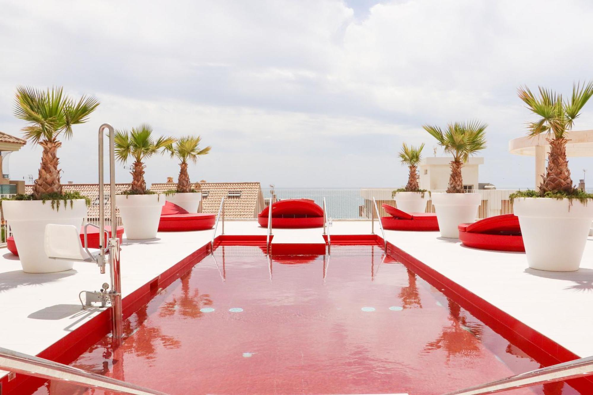 Fantastic Apartment In The Wave Just Steps From Carvajal Beach - Pool And Free Parking 丰希罗拉 外观 照片