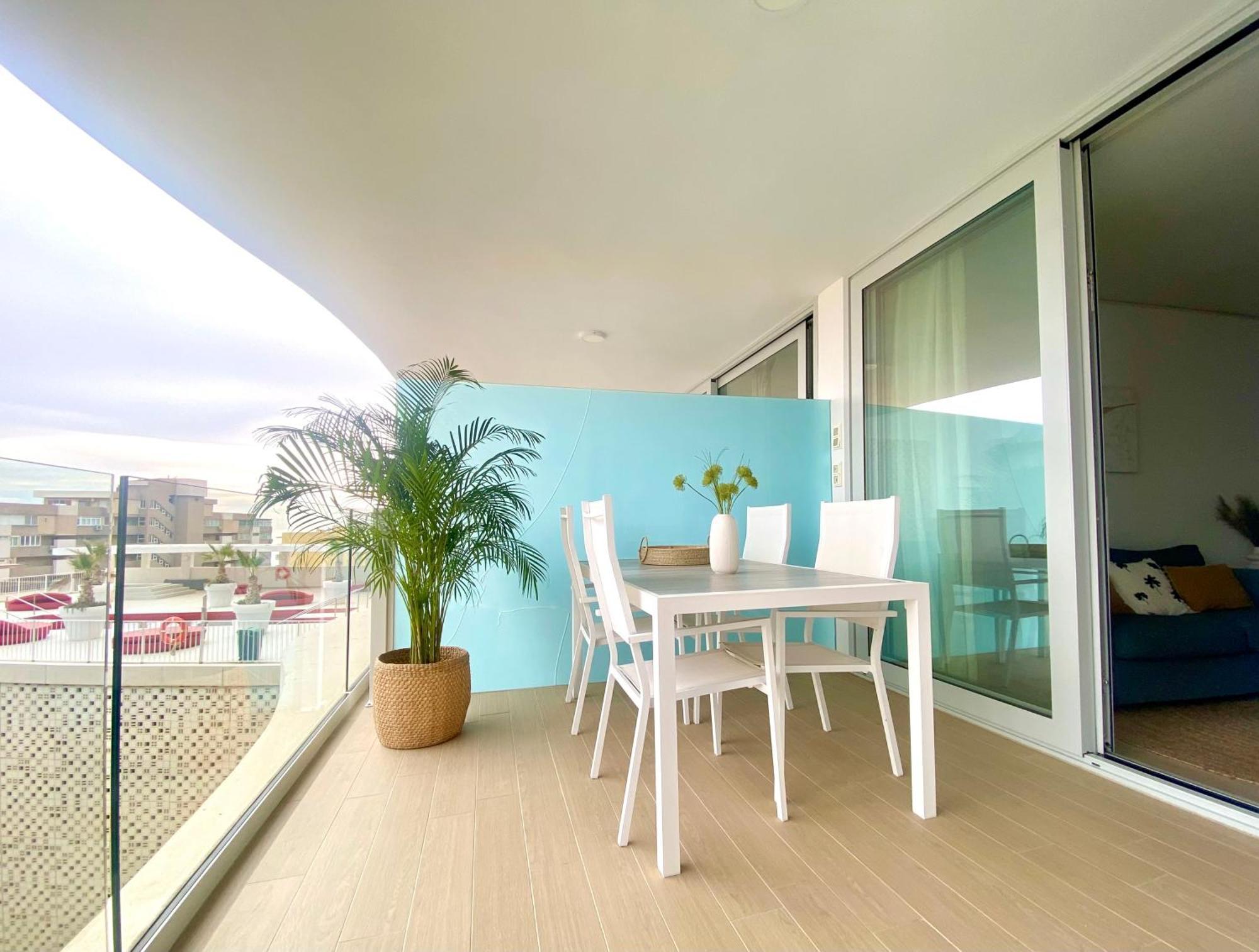 Fantastic Apartment In The Wave Just Steps From Carvajal Beach - Pool And Free Parking 丰希罗拉 外观 照片